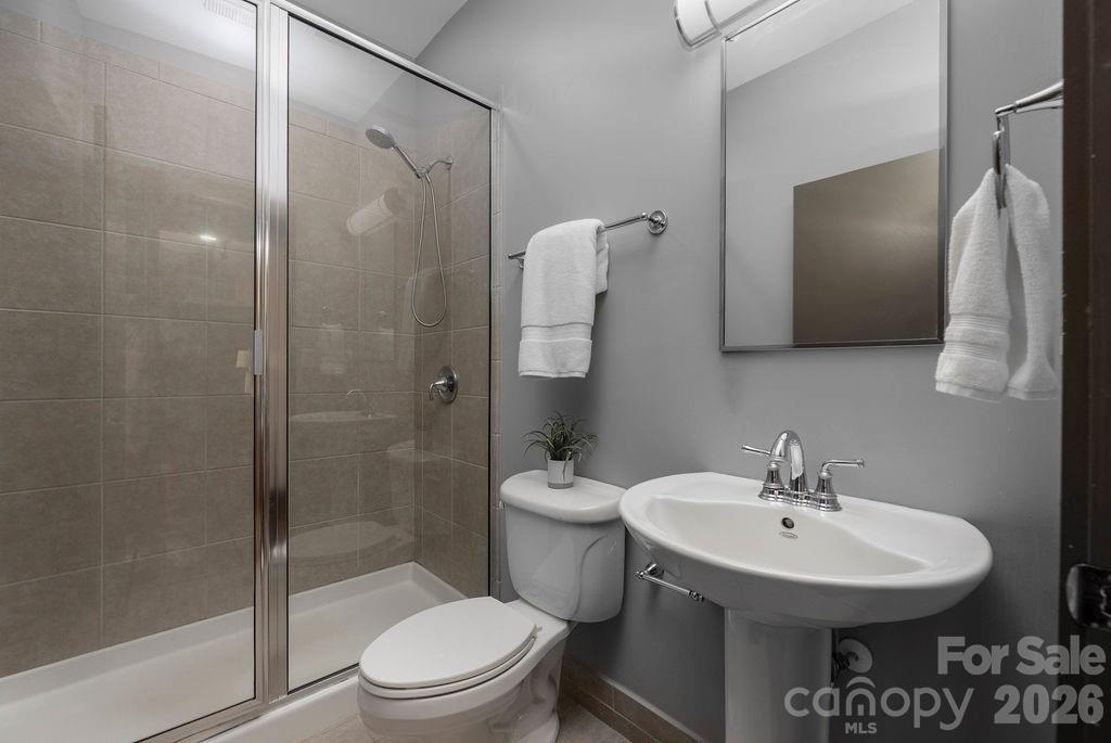 300 Magnolia Avenue 101 Property Photo 15