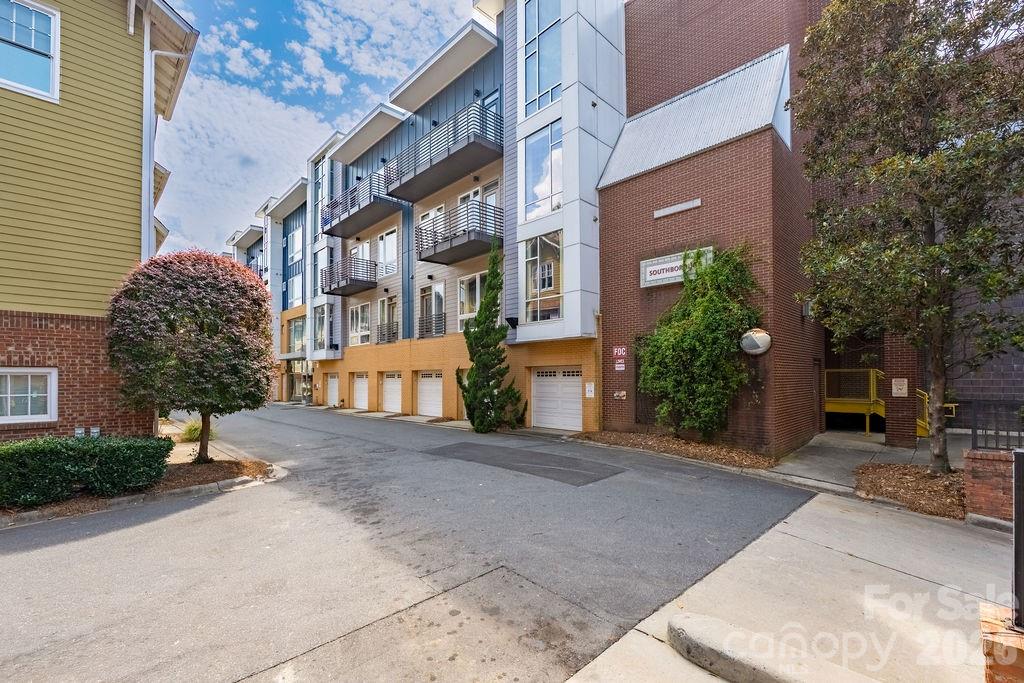 300 Magnolia Avenue 101 Property Photo 18