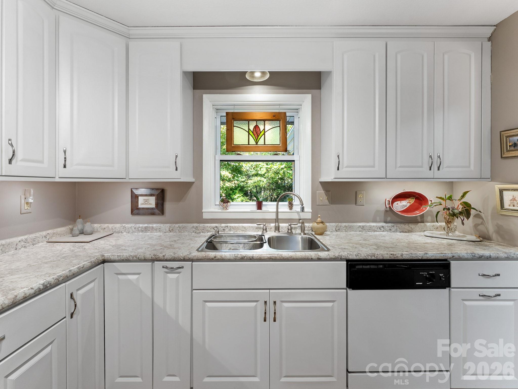 51 Parkview Drive Property Photo 10