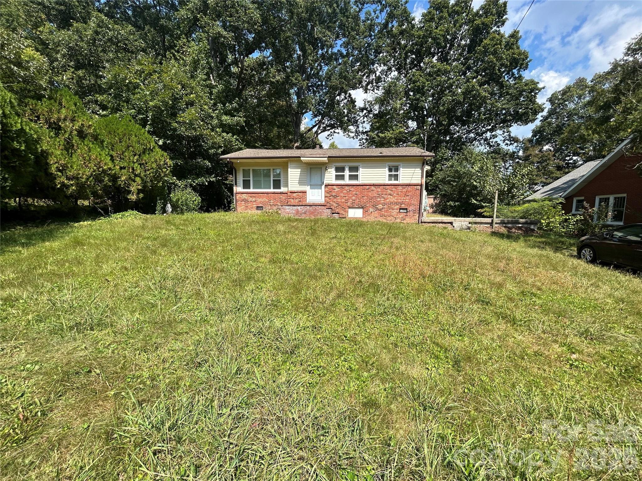 110 9th Street Property Photo 1