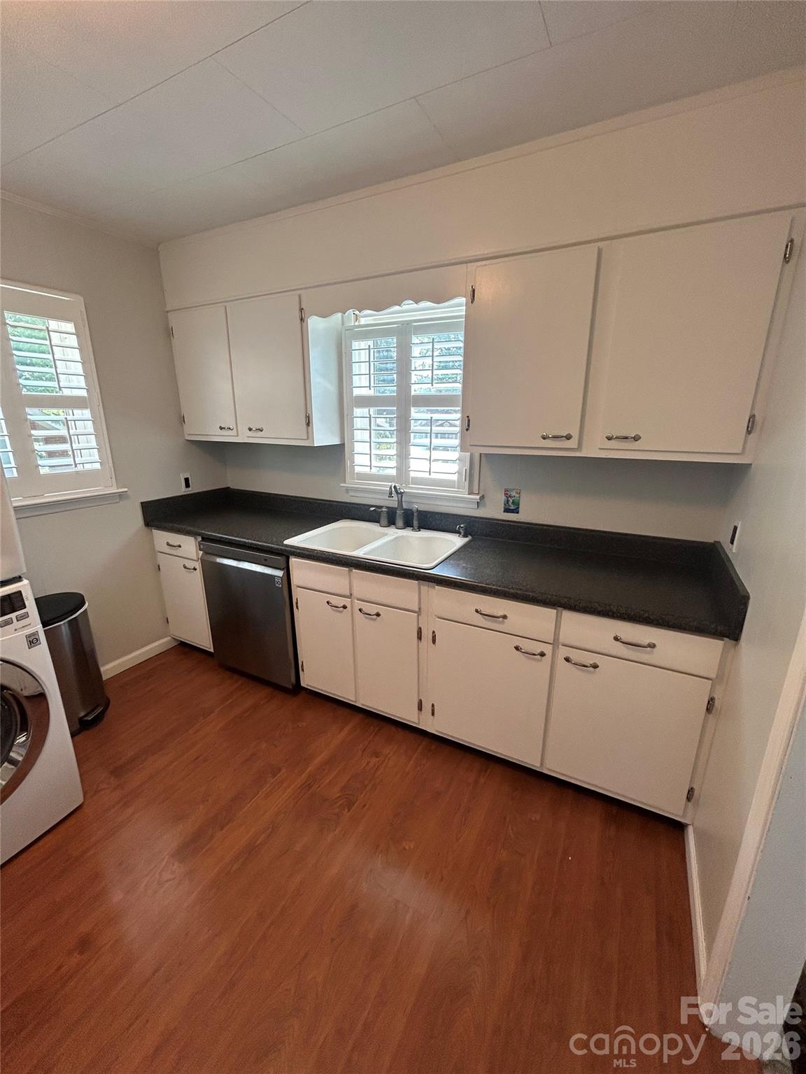 110 9th Street Property Photo 11