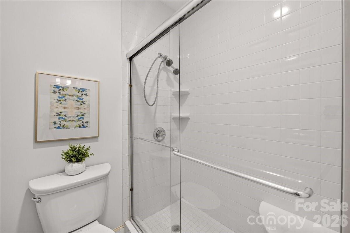 906 Cherokee Road Property Photo 24