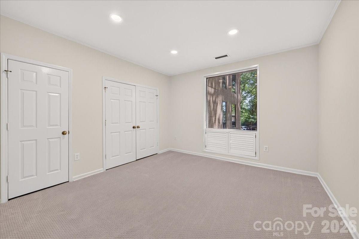 906 Cherokee Road Property Photo 27