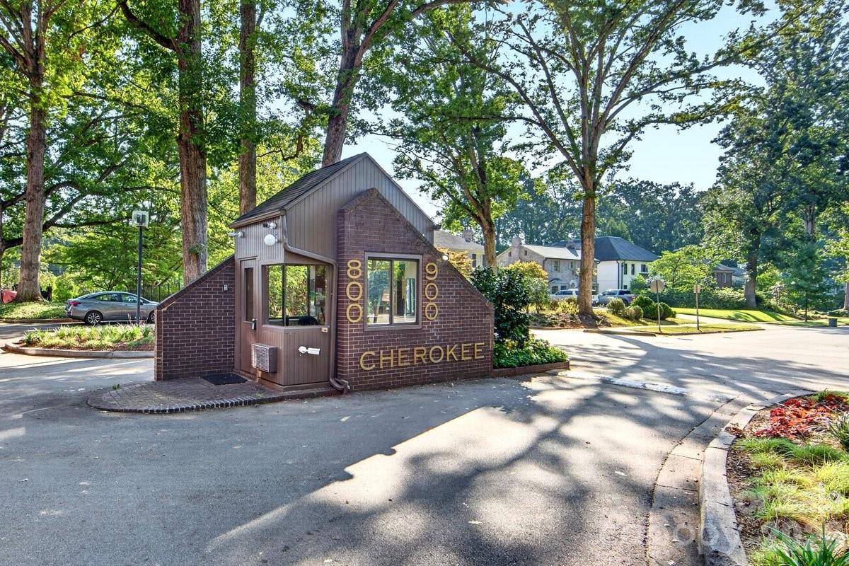 906 Cherokee Road Property Photo 33