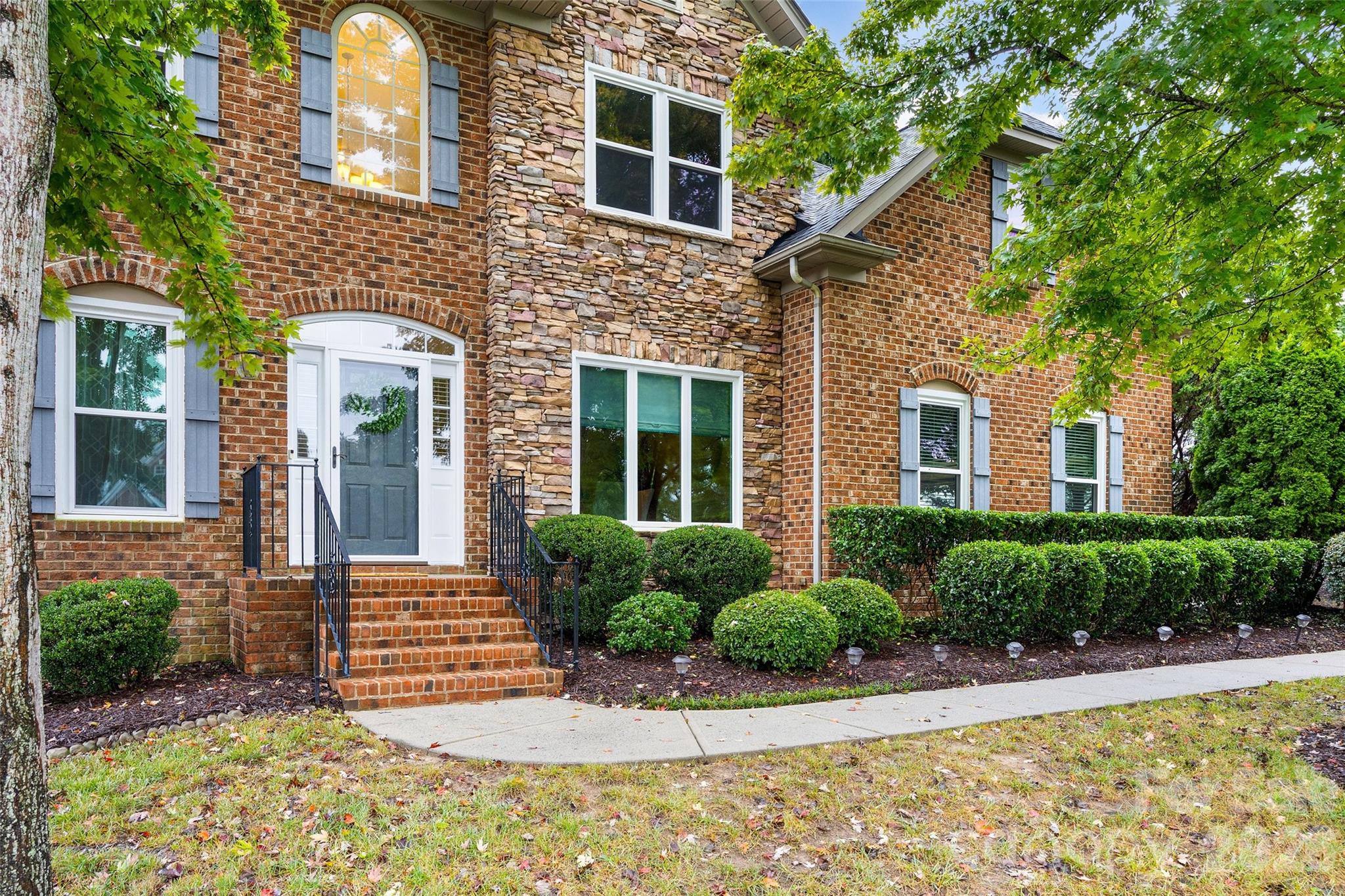 1312 Muirfield Court Property Photo 2