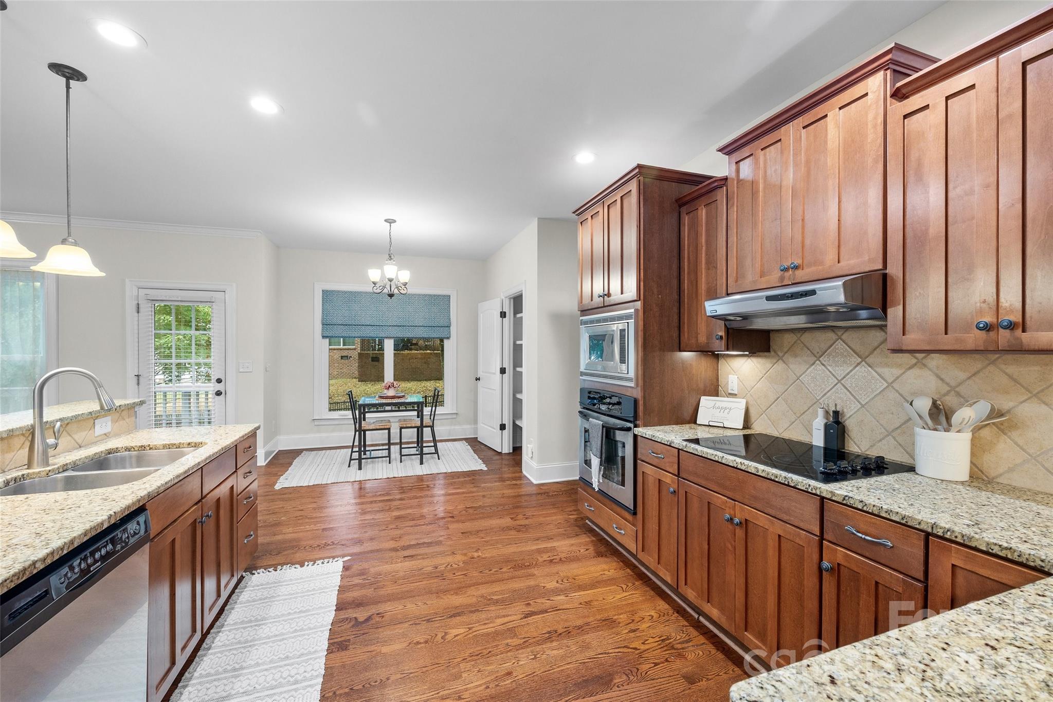 1312 Muirfield Court Property Photo 11