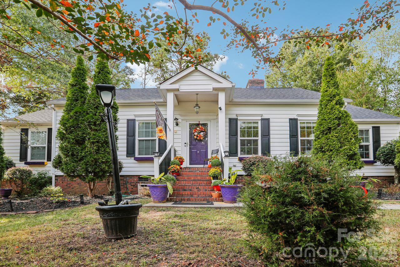 1116 Somersby Lane Property Photo 1
