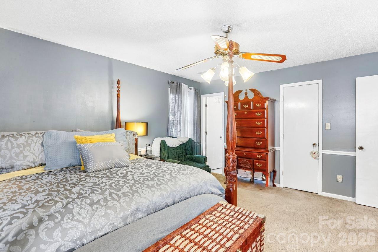 1116 Somersby Lane Property Photo 14