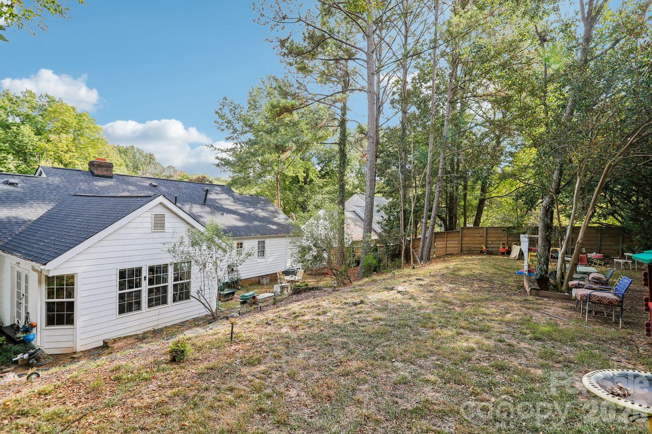 1116 Somersby Lane Property Photo 30