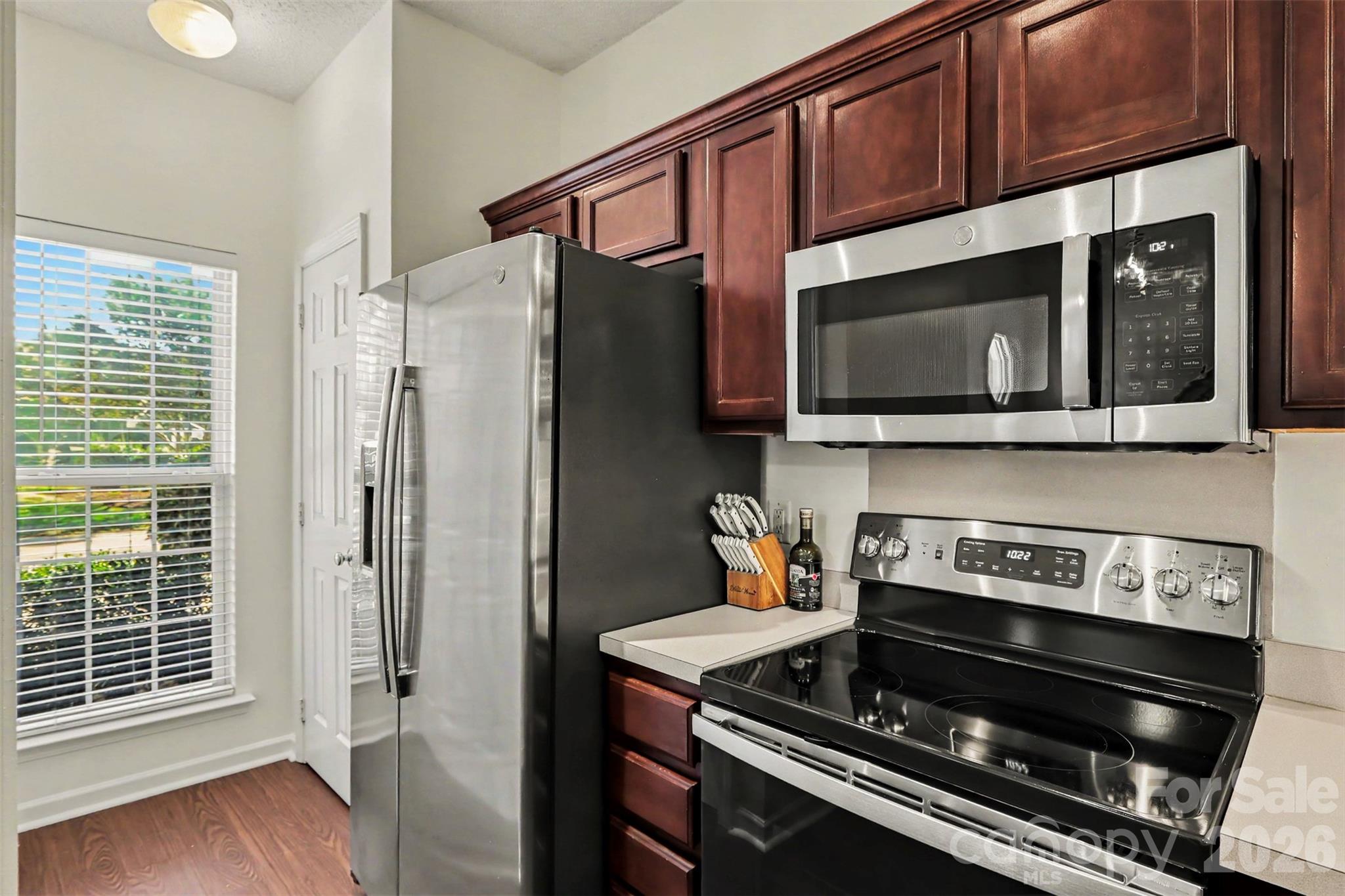 9120 Treyburn Drive Property Photo 3