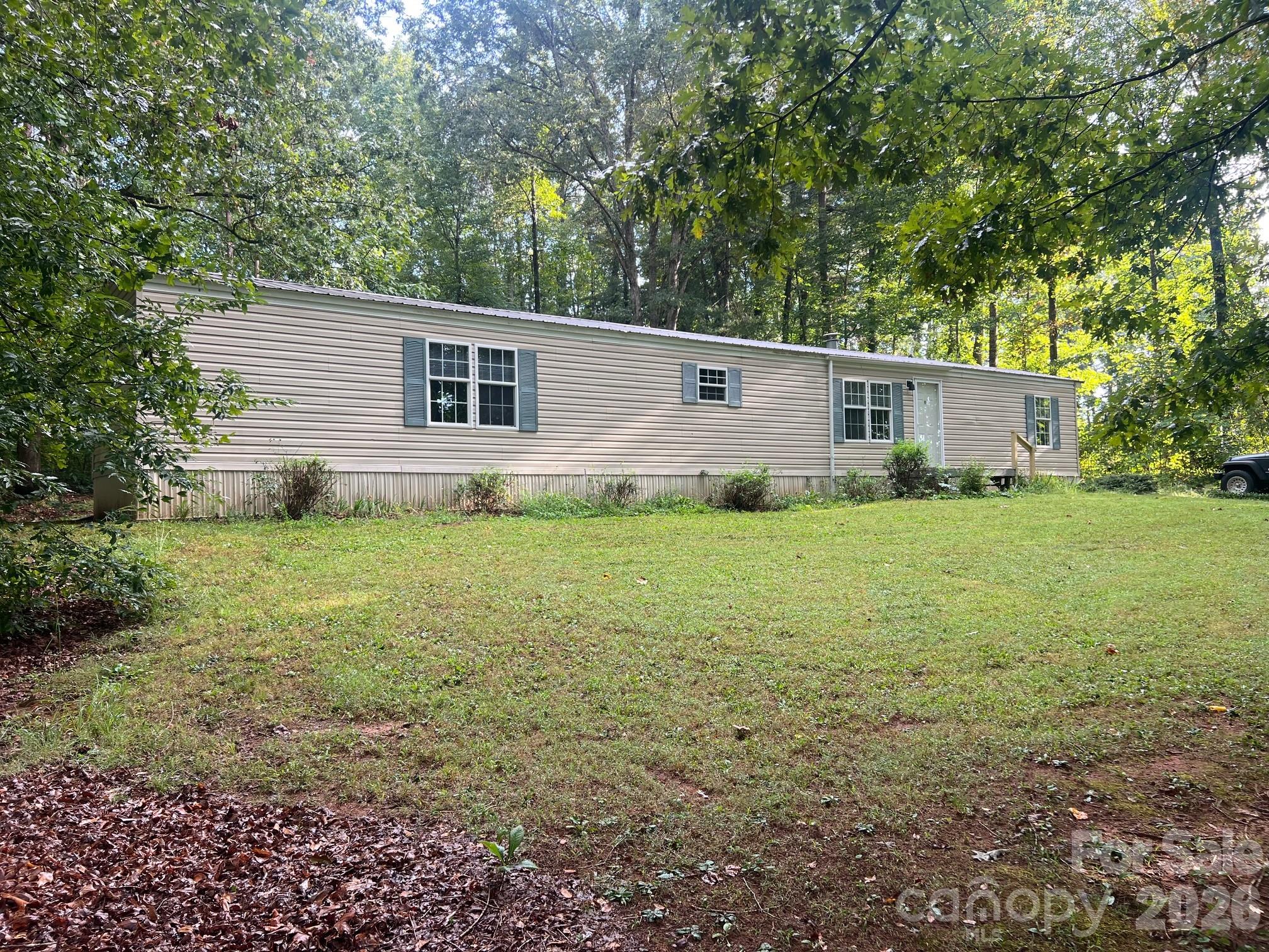 5543 White Oaks Drive Property Photo 1