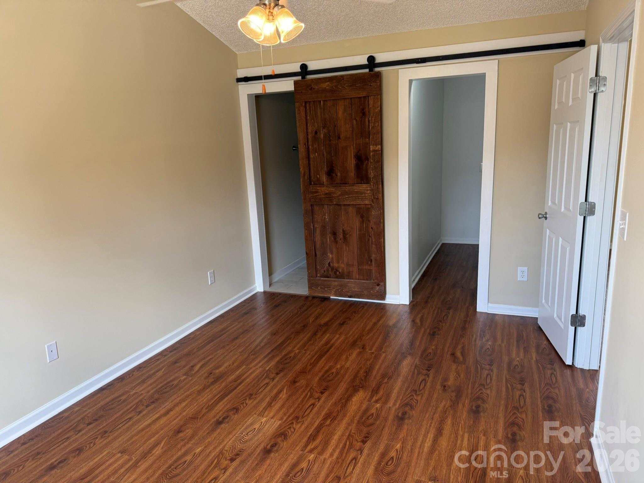 1250 Camellia Court 5b Property Photo 3