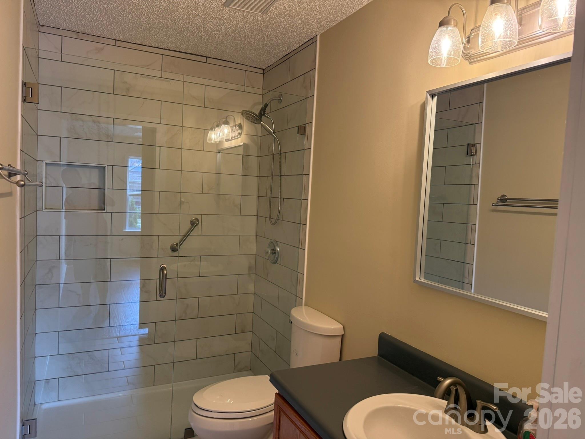 1250 Camellia Court 5b Property Photo 4