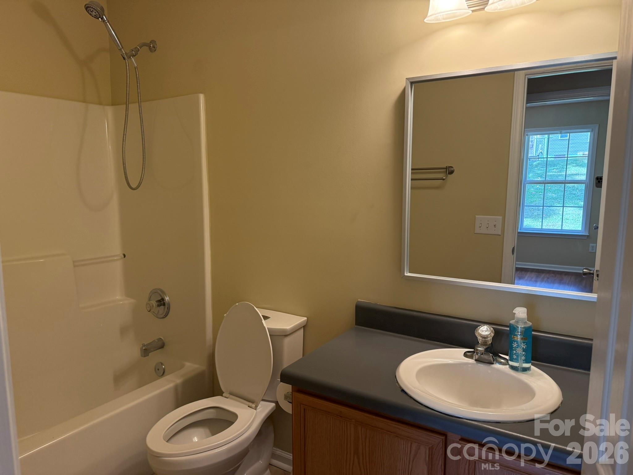 1250 Camellia Court 5b Property Photo 12