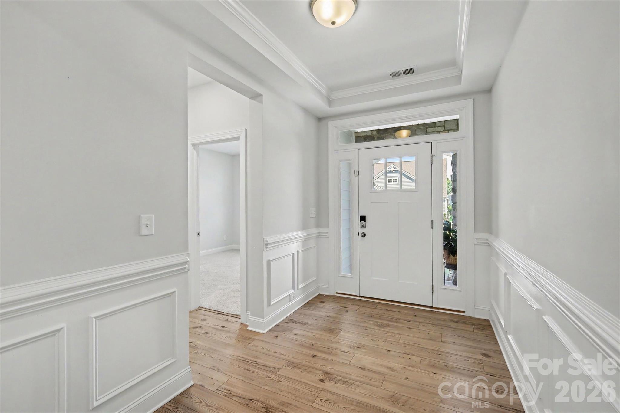 125 S Dunlavin Way Property Photo 2