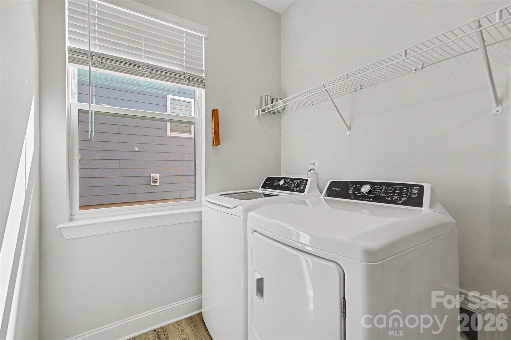 125 S Dunlavin Way Property Photo 18