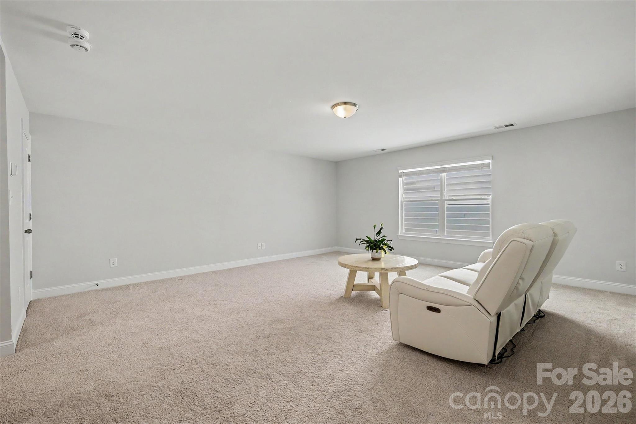125 S Dunlavin Way Property Photo 23