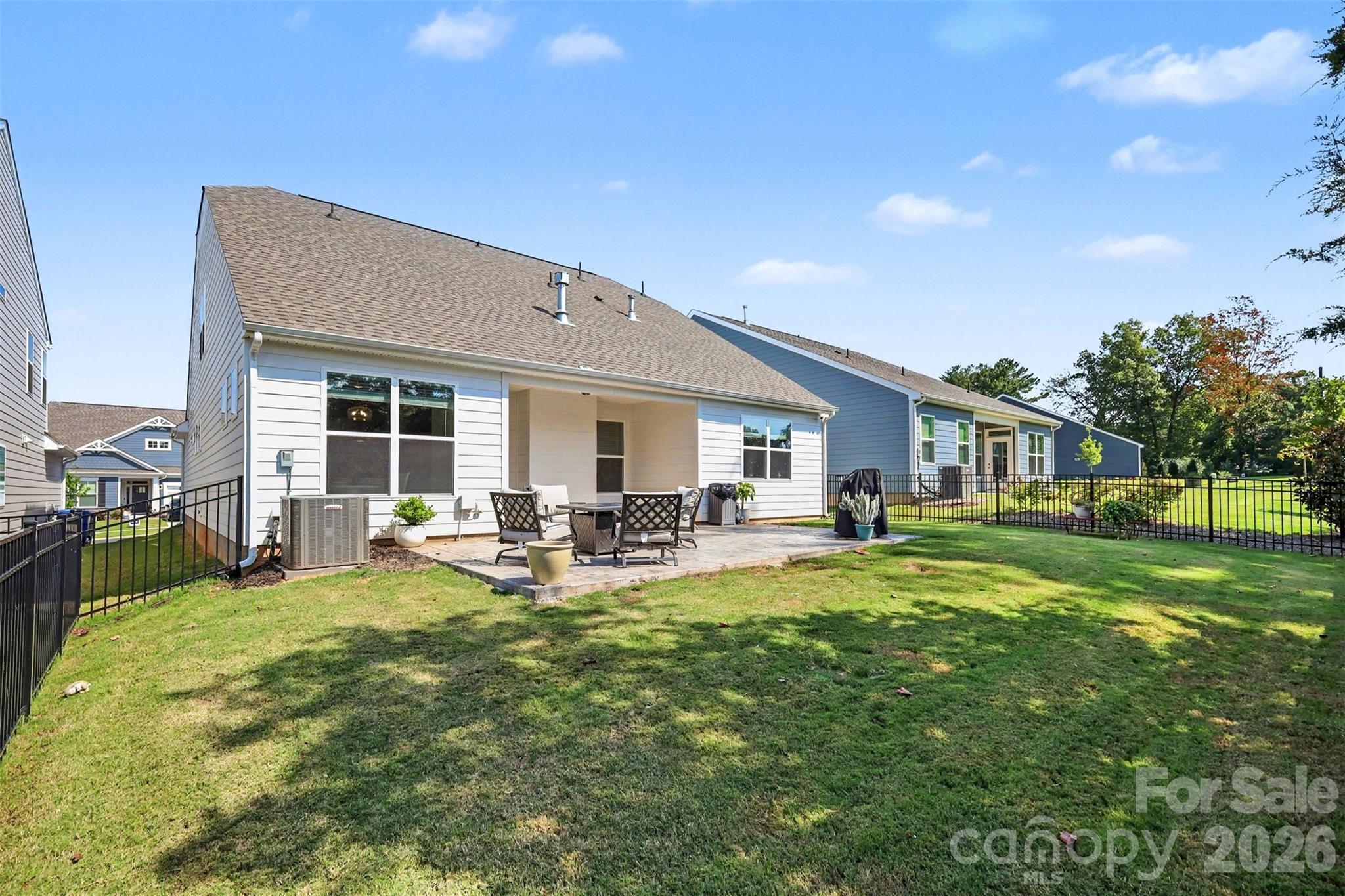 125 S Dunlavin Way Property Photo 29