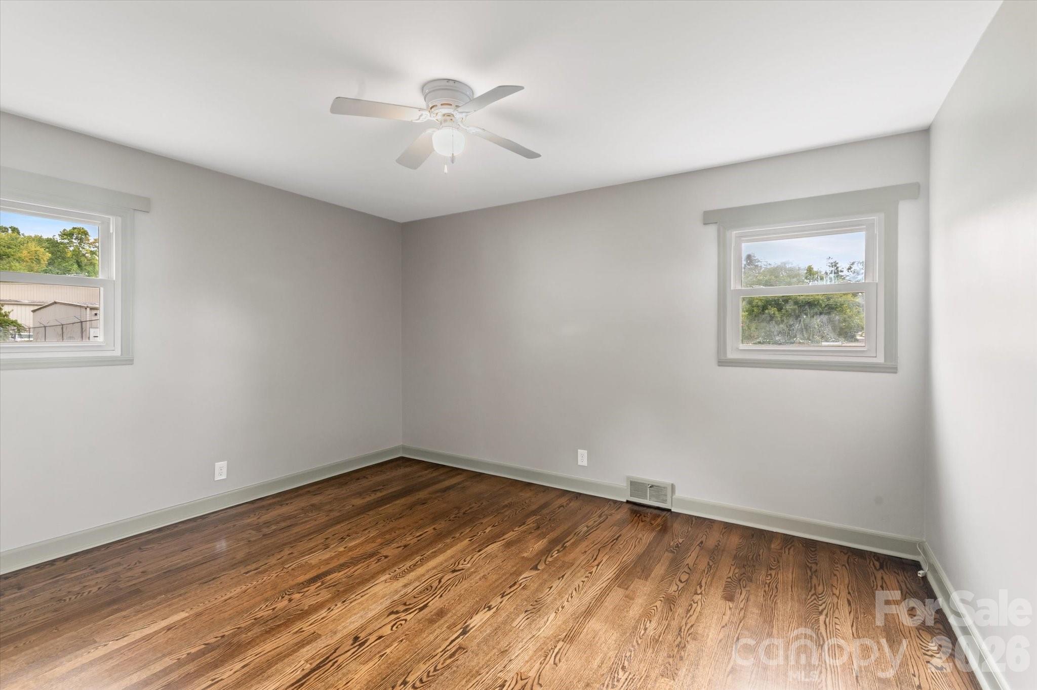 22 Madrid Lane Property Photo 8