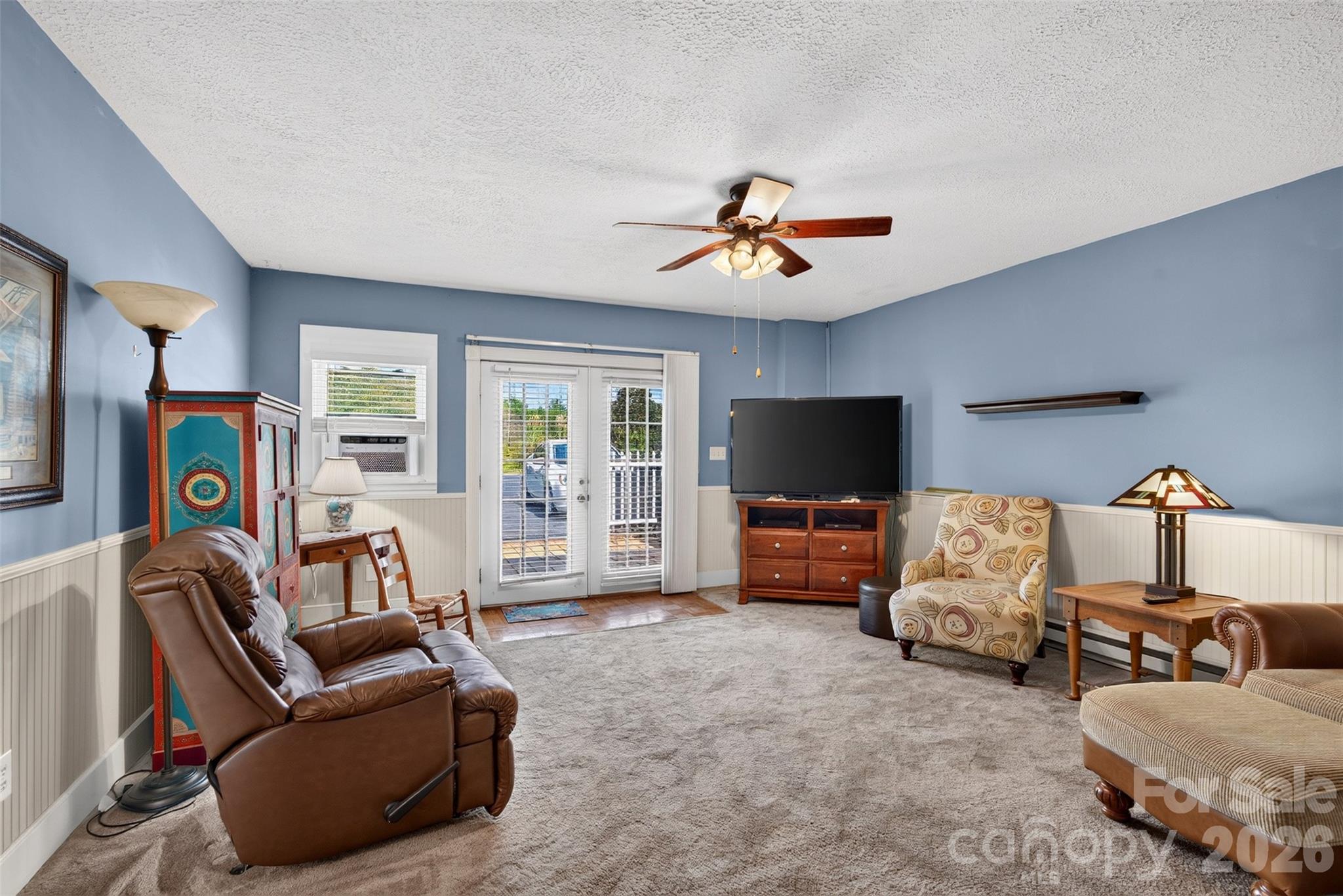 201 Cedarcrest Drive Property Photo 4