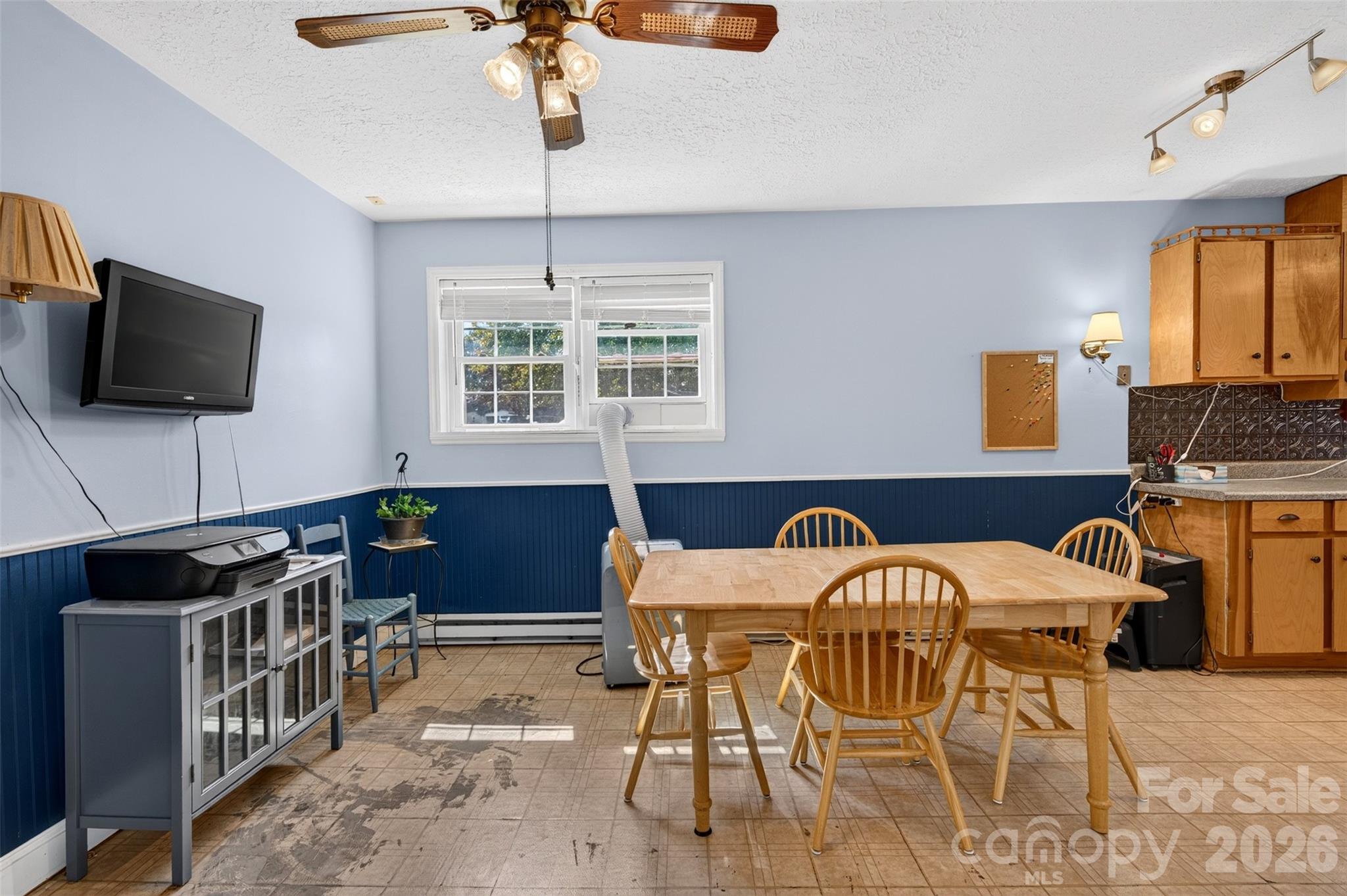 201 Cedarcrest Drive Property Photo 9