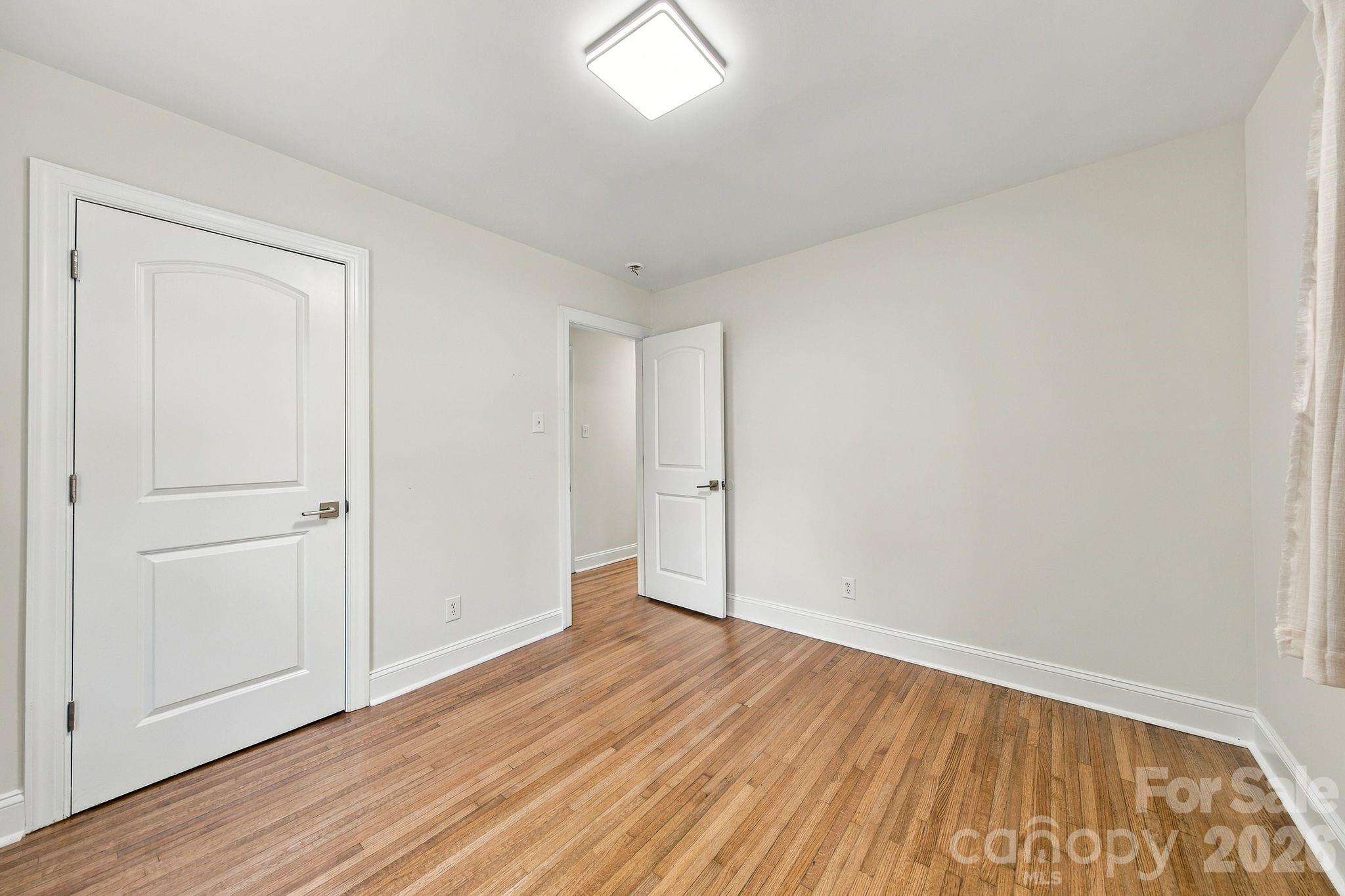 1142 Fox Run Drive Property Photo 23