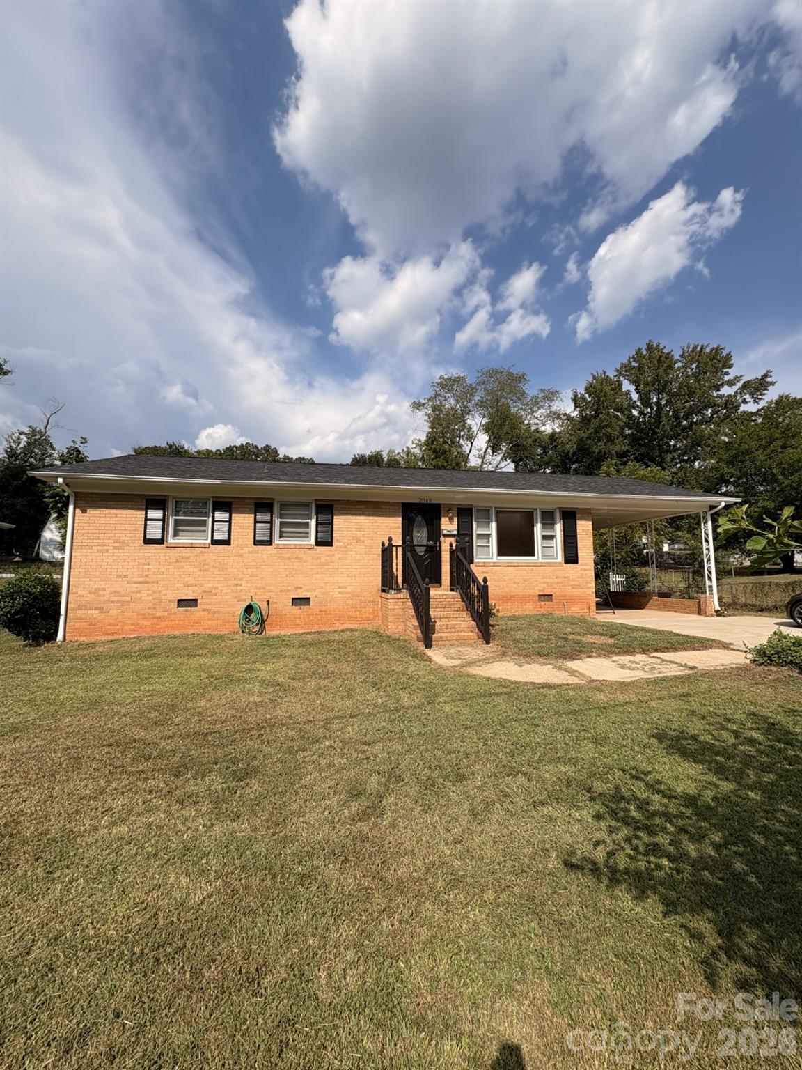204 W Nims Avenue Property Photo 1