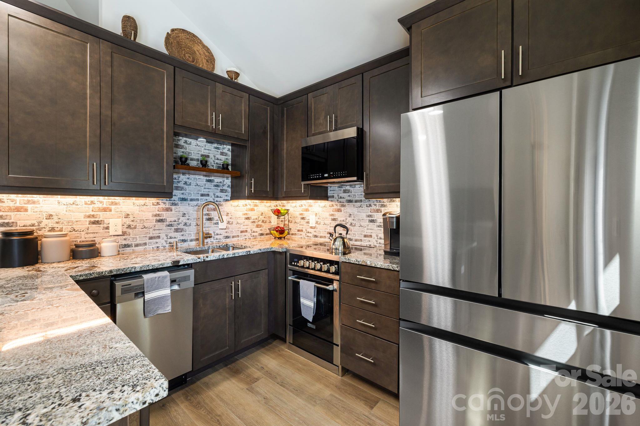 607 Kanuga Road Property Photo 10