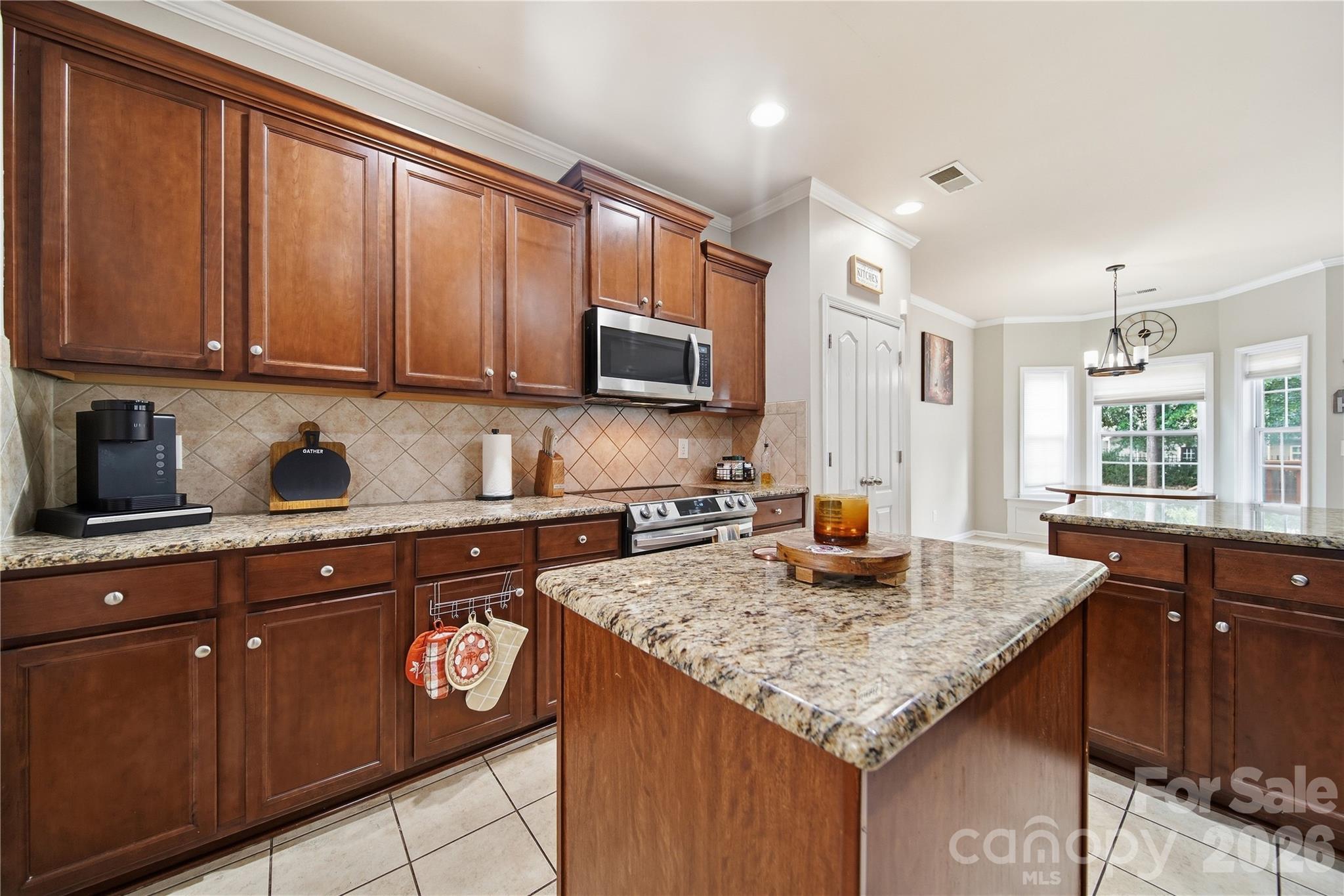 521 Stowe Road Property Photo 13
