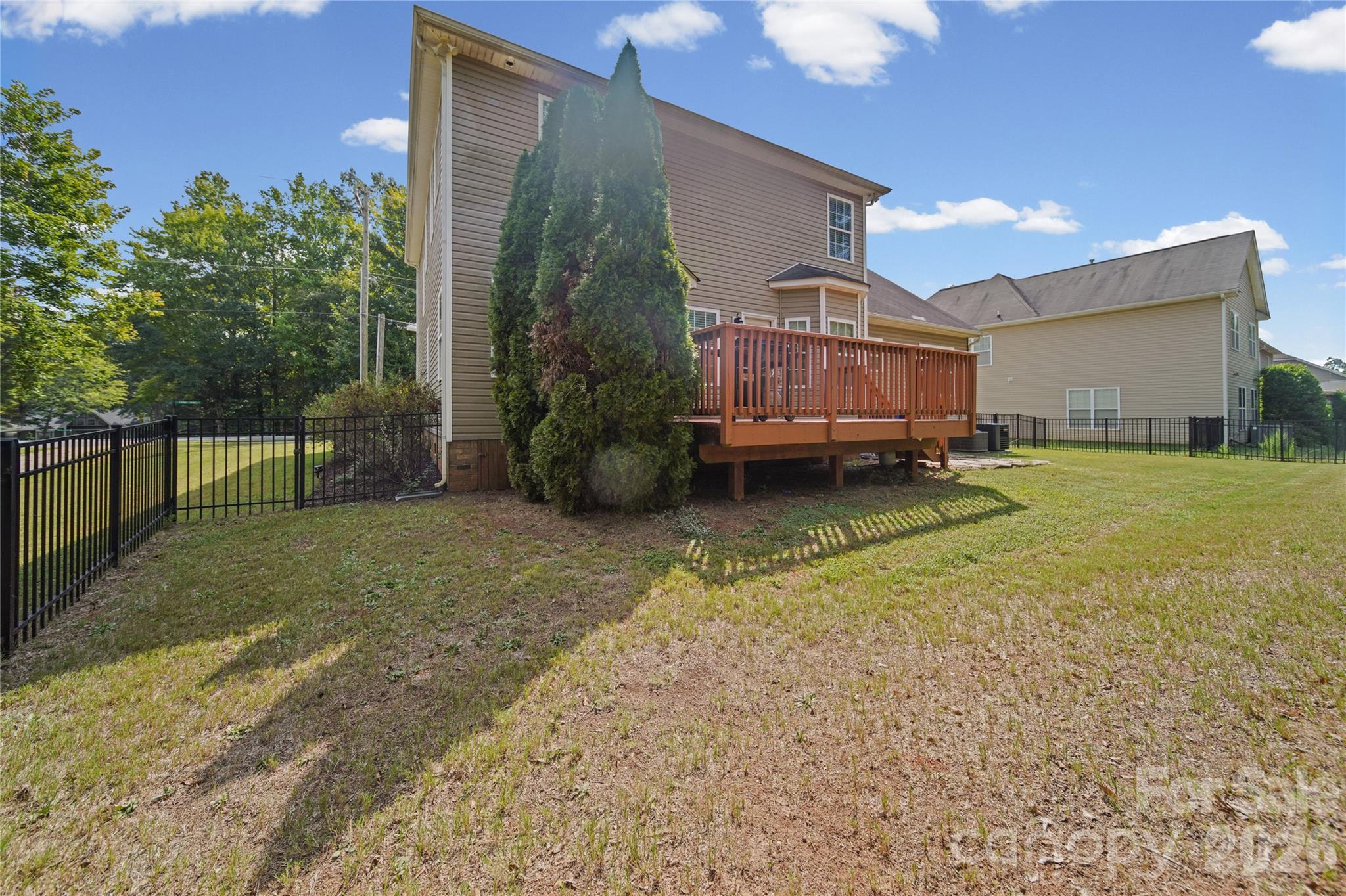 521 Stowe Road Property Photo 35