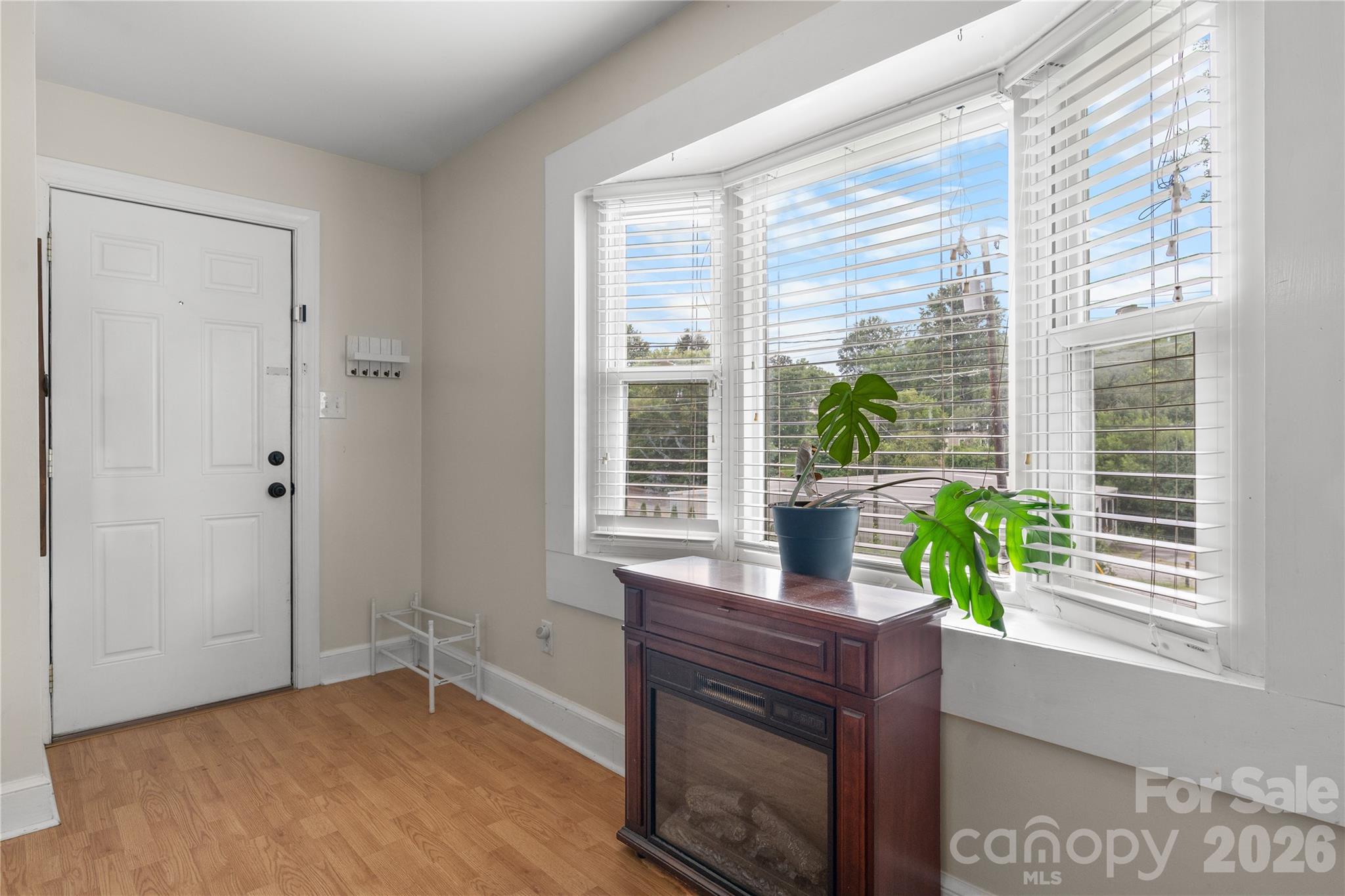 114 Virginia Street Property Photo 5