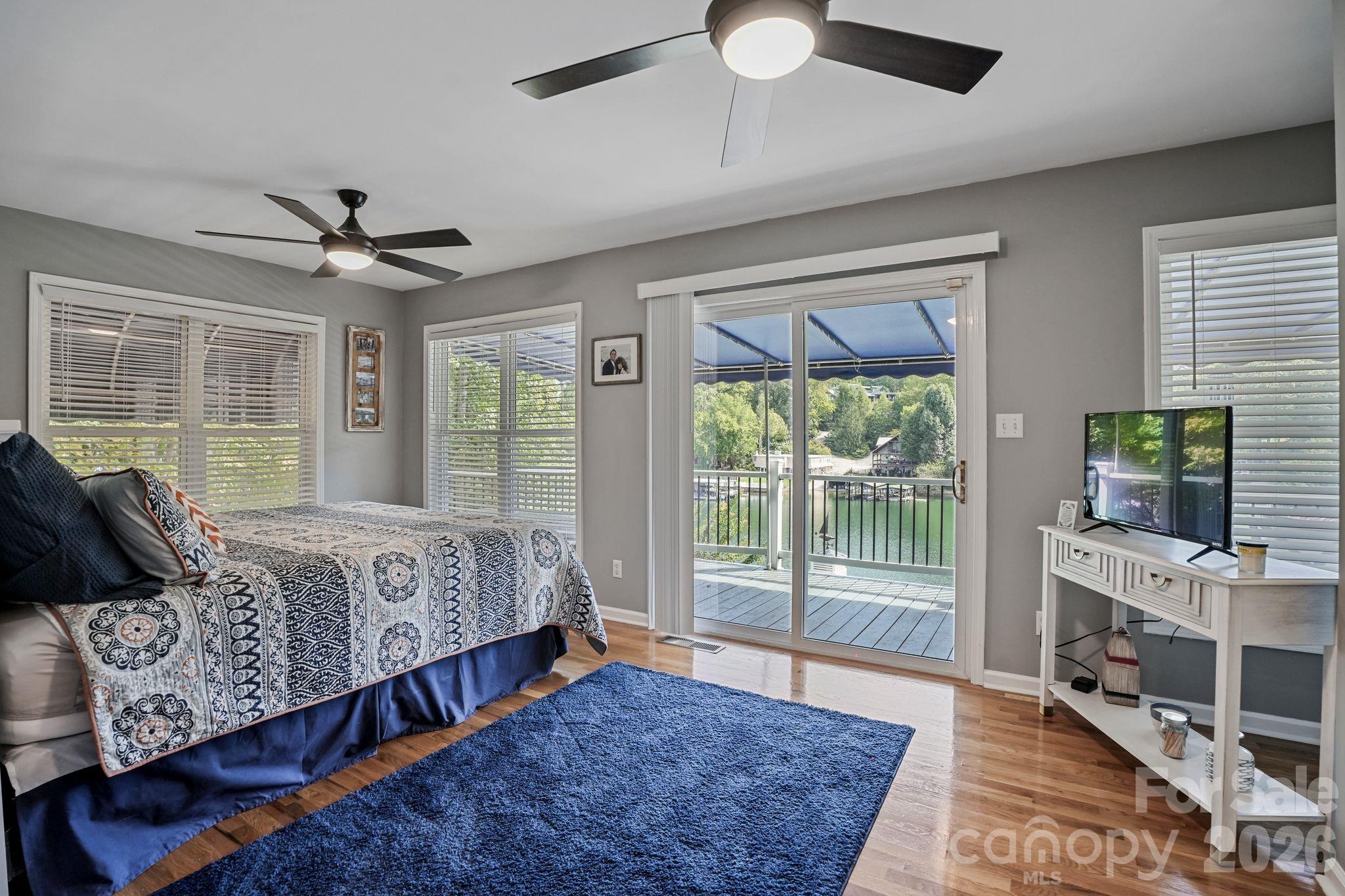 2250 Mallard Cove Drive Property Photo 13