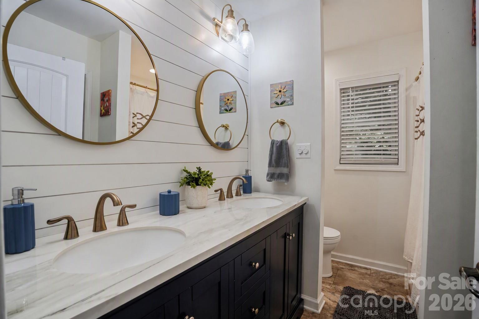 2250 Mallard Cove Drive Property Photo 13