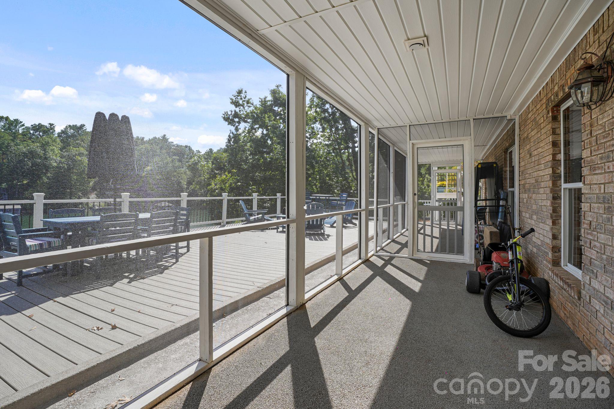 2250 Mallard Cove Drive Property Photo 39