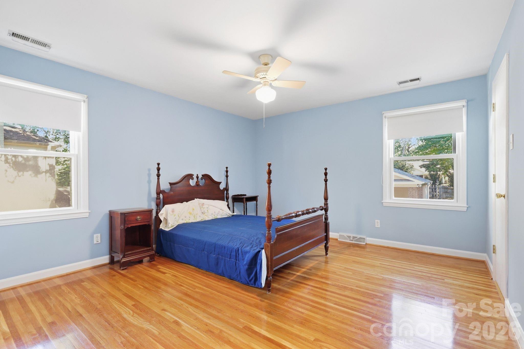 4235 Blalock Avenue Property Photo 7