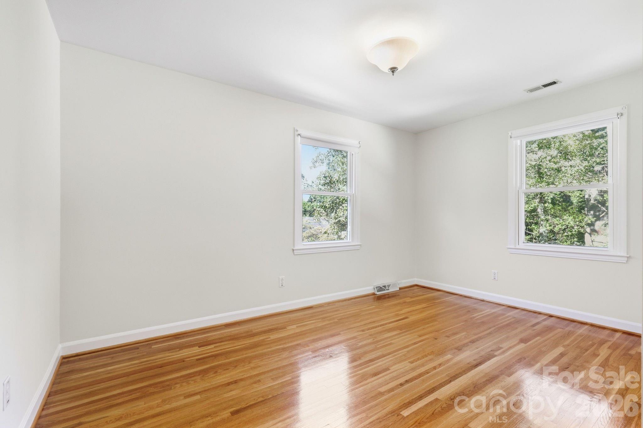 4235 Blalock Avenue Property Photo 10