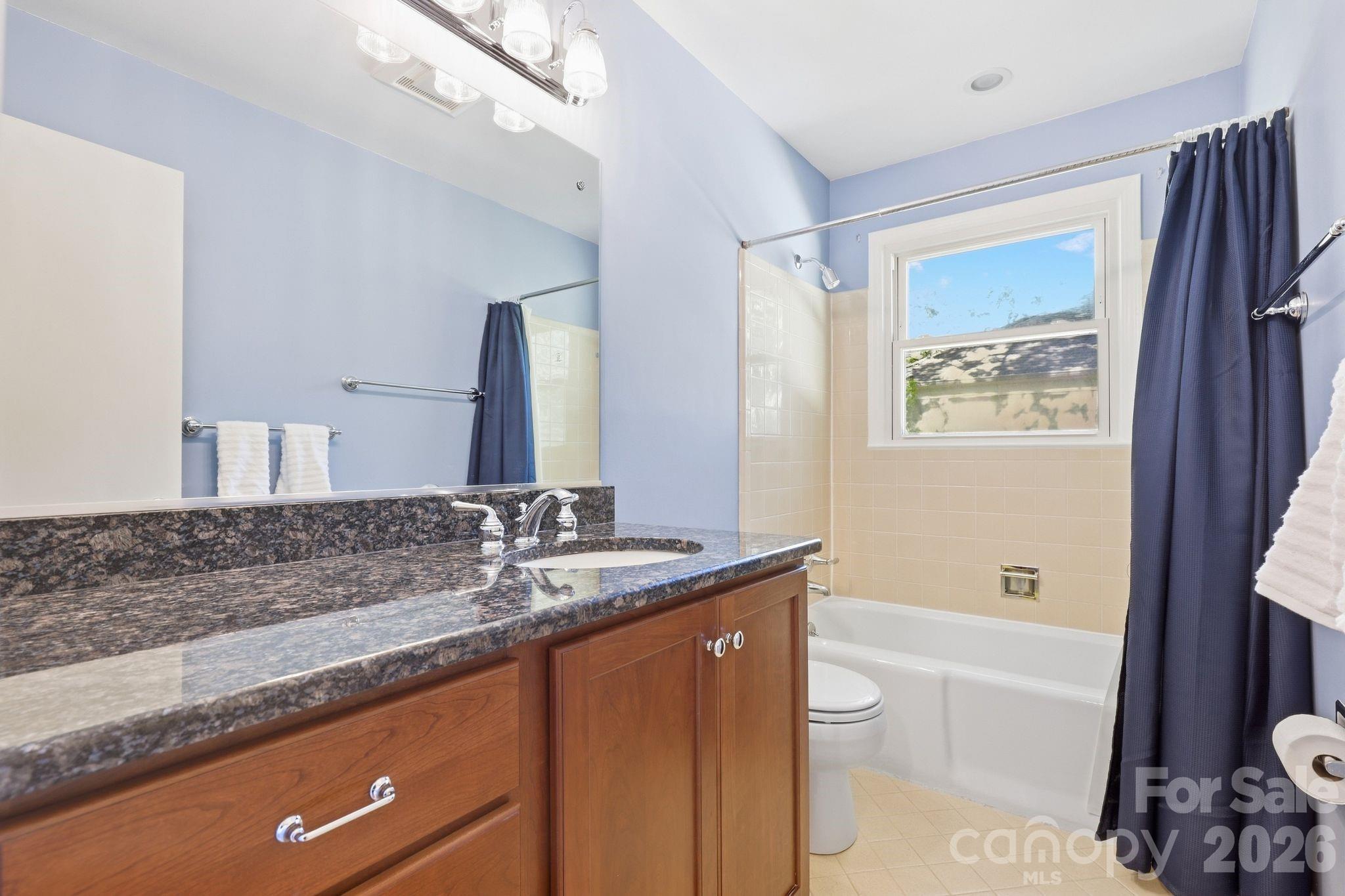 4235 Blalock Avenue Property Photo 12