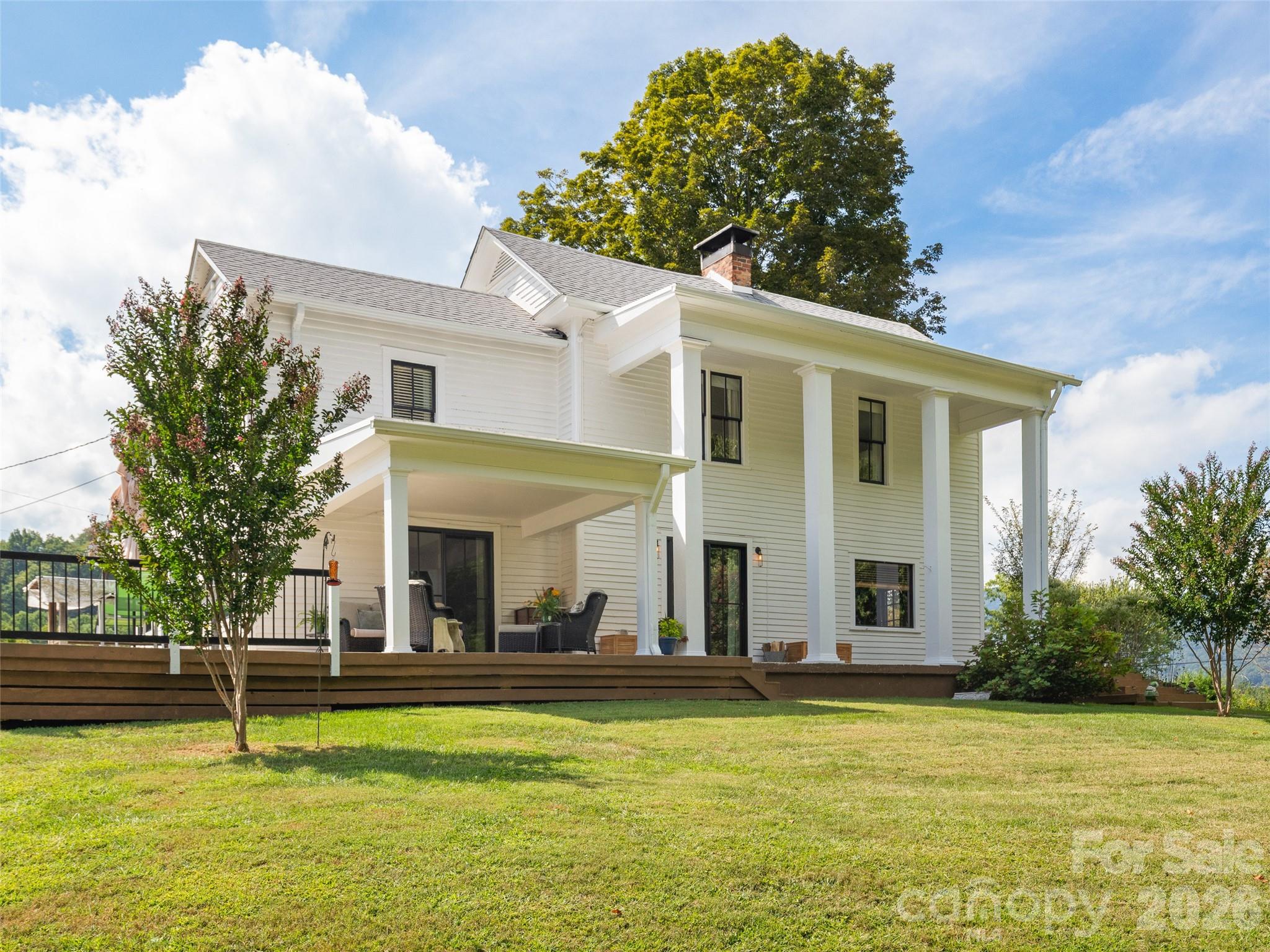 609 Auburn Road Property Photo 1