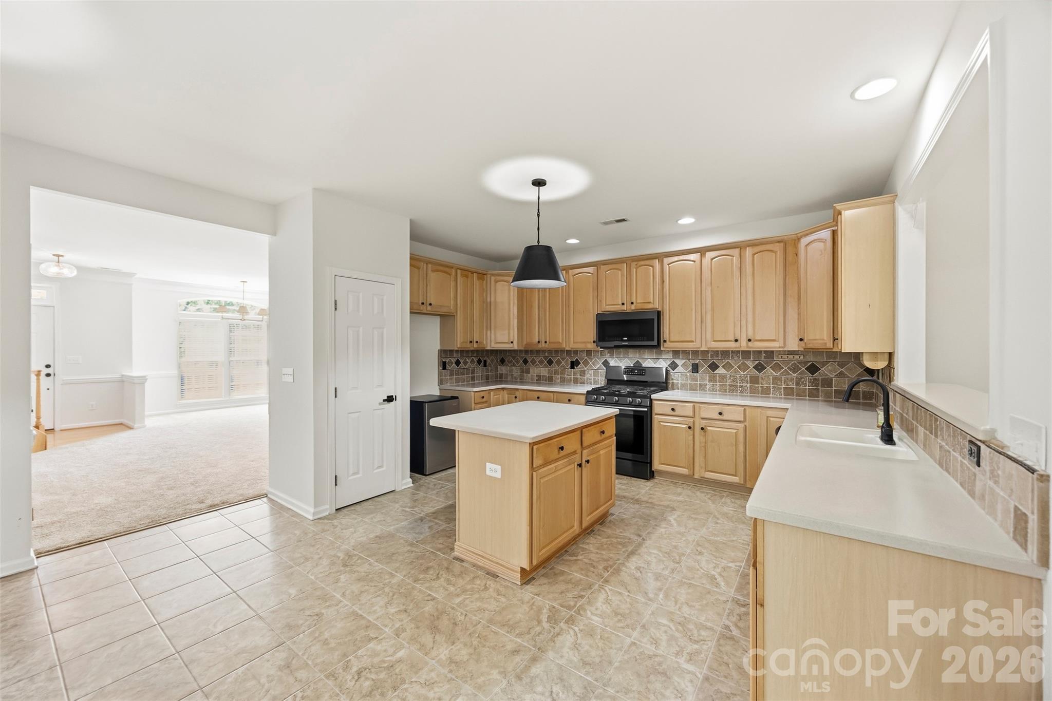 14569 Greenpoint Lane Property Photo 11