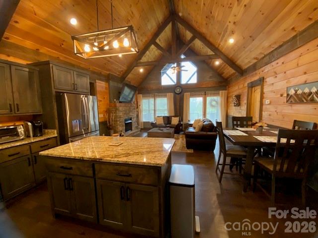 50 Devin Drive Property Photo 6