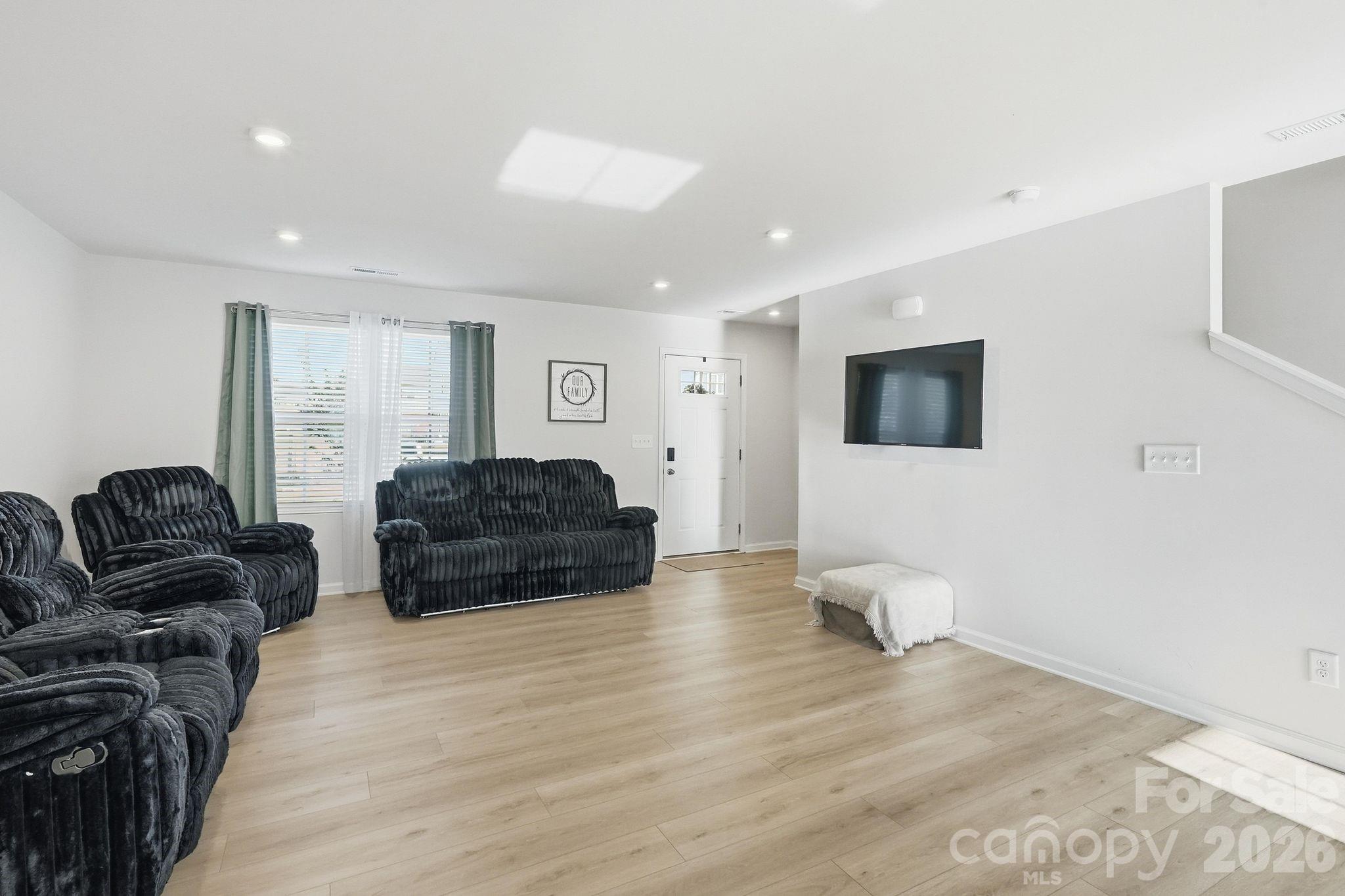 189 Basildon Street Property Photo 4