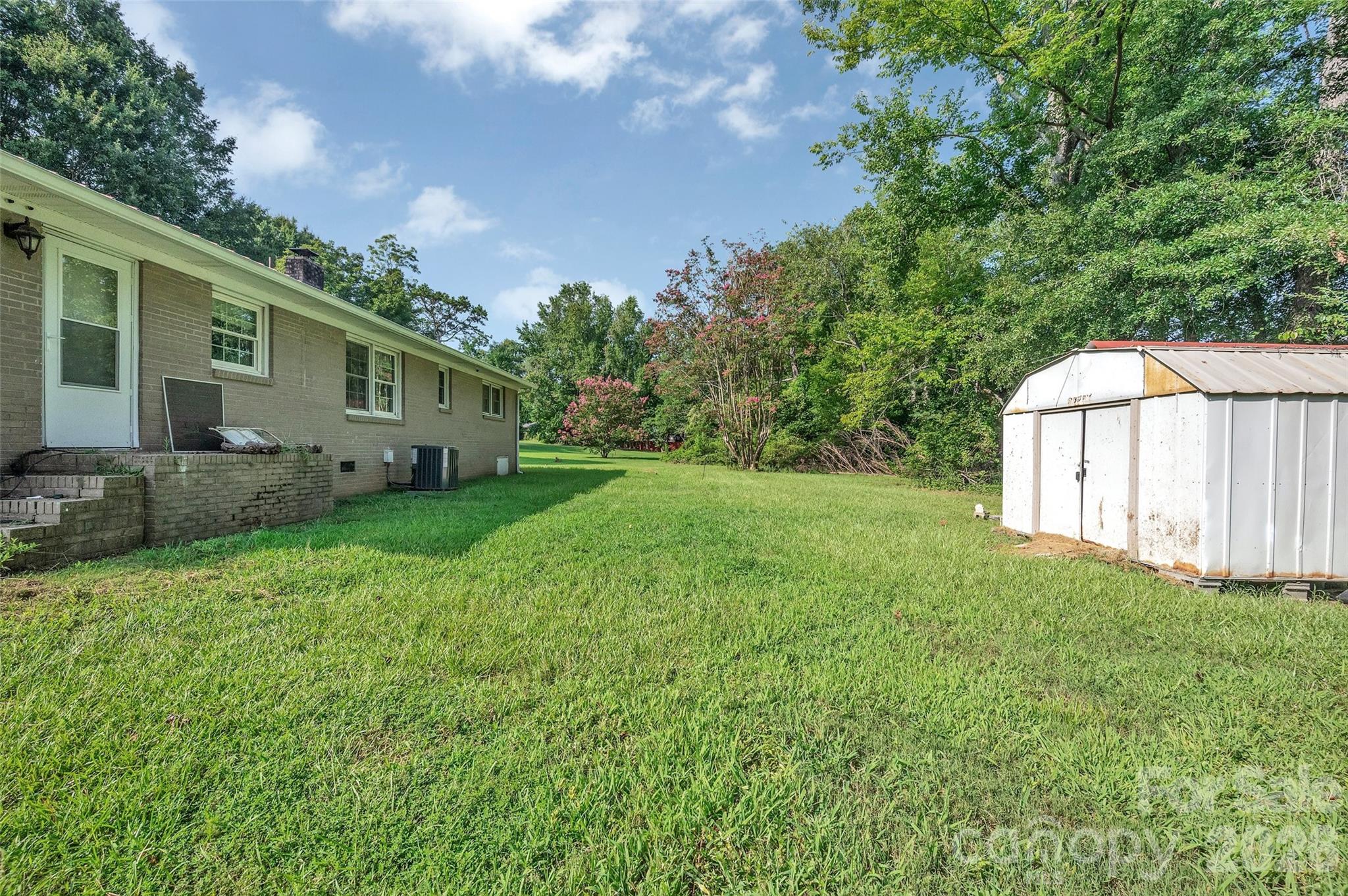 5301 Dellinger Circle Property Photo 21
