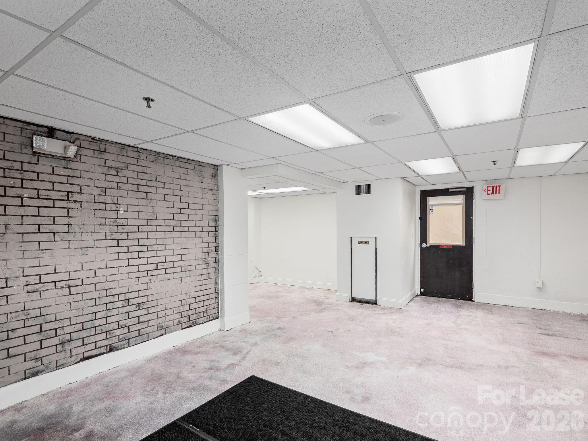 22 S Pack Square Ll100 Property Photo 6