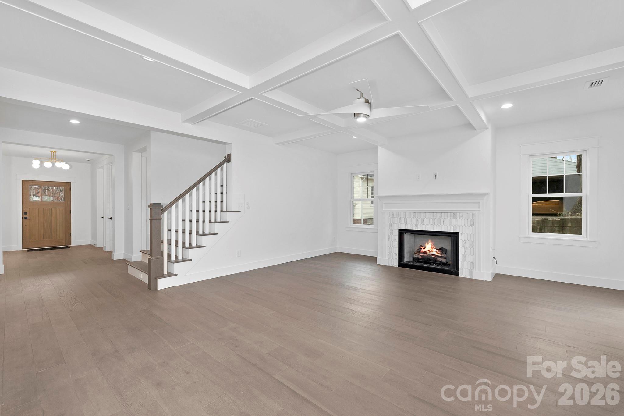 1817 S Mint Street Property Photo 3