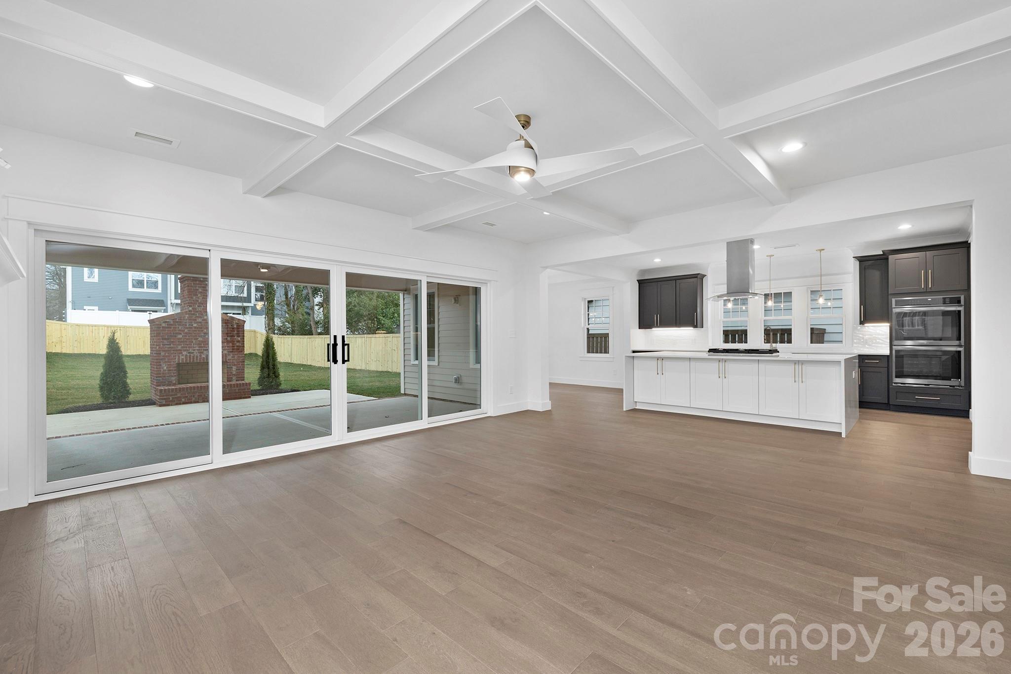 1817 S Mint Street Property Photo 4