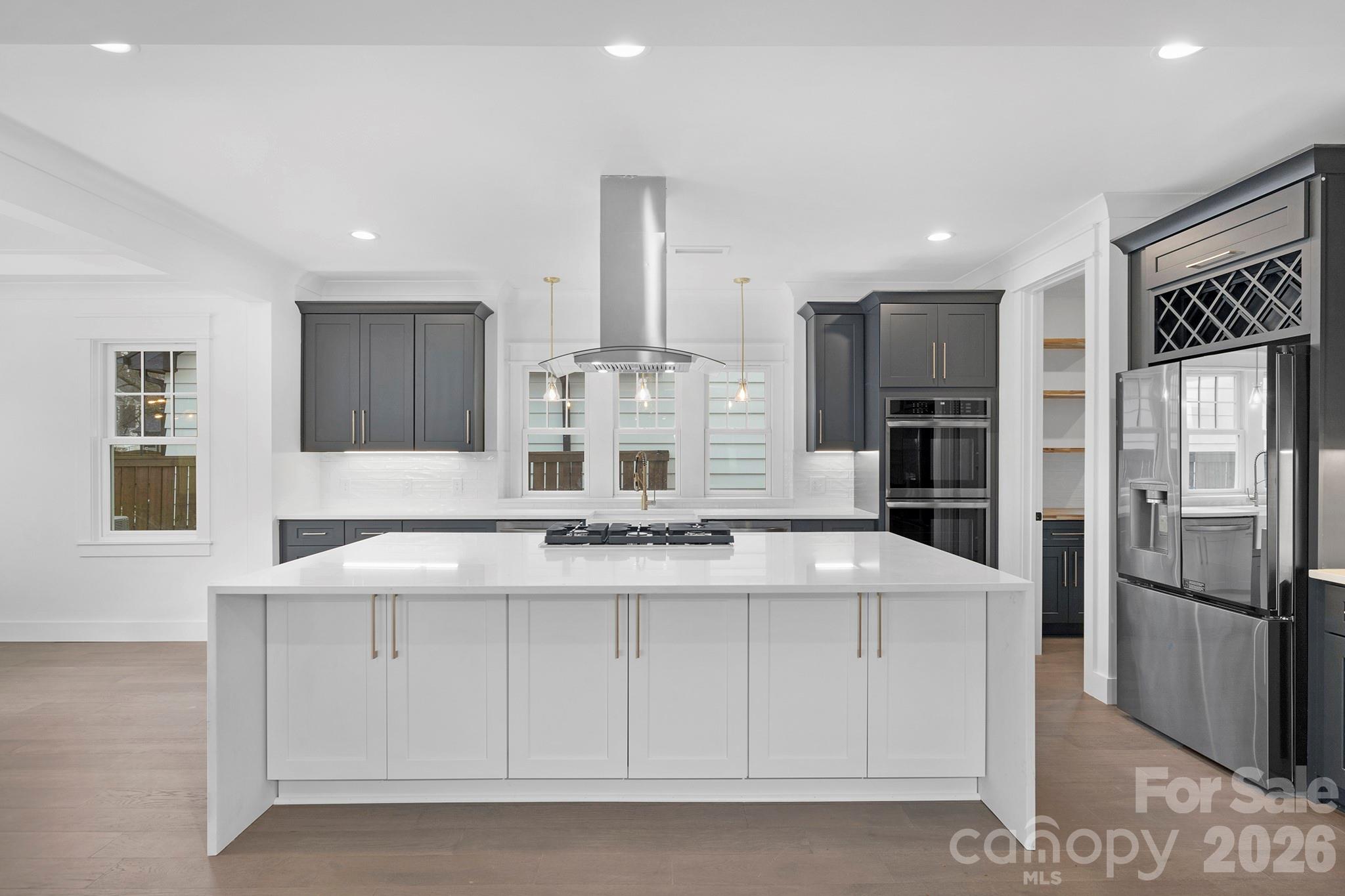 1817 S Mint Street Property Photo 5