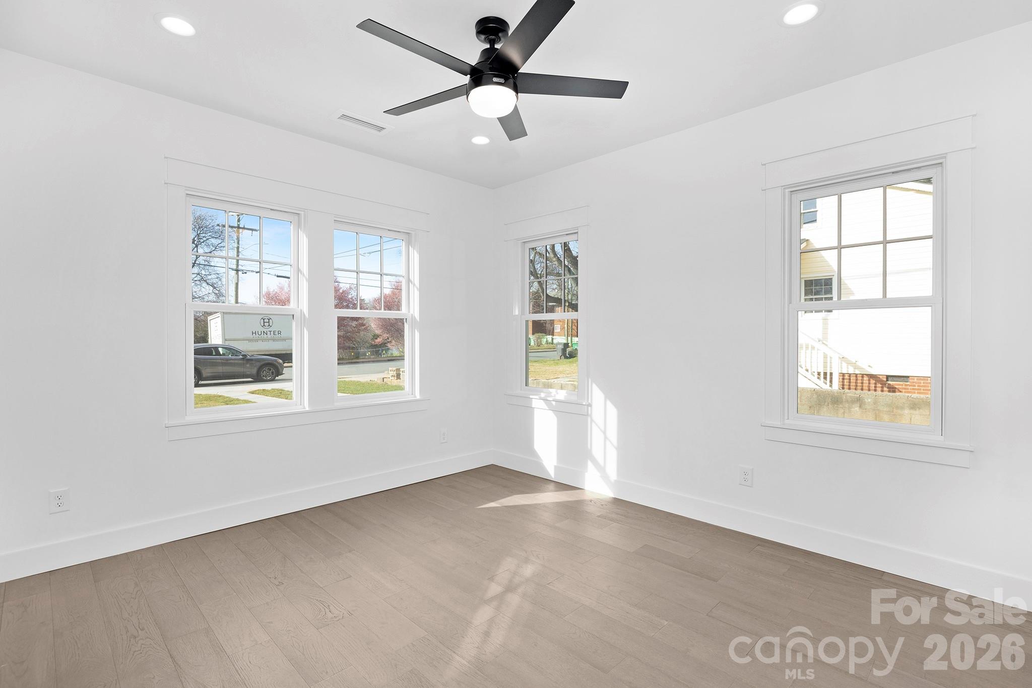 1817 S Mint Street Property Photo 16
