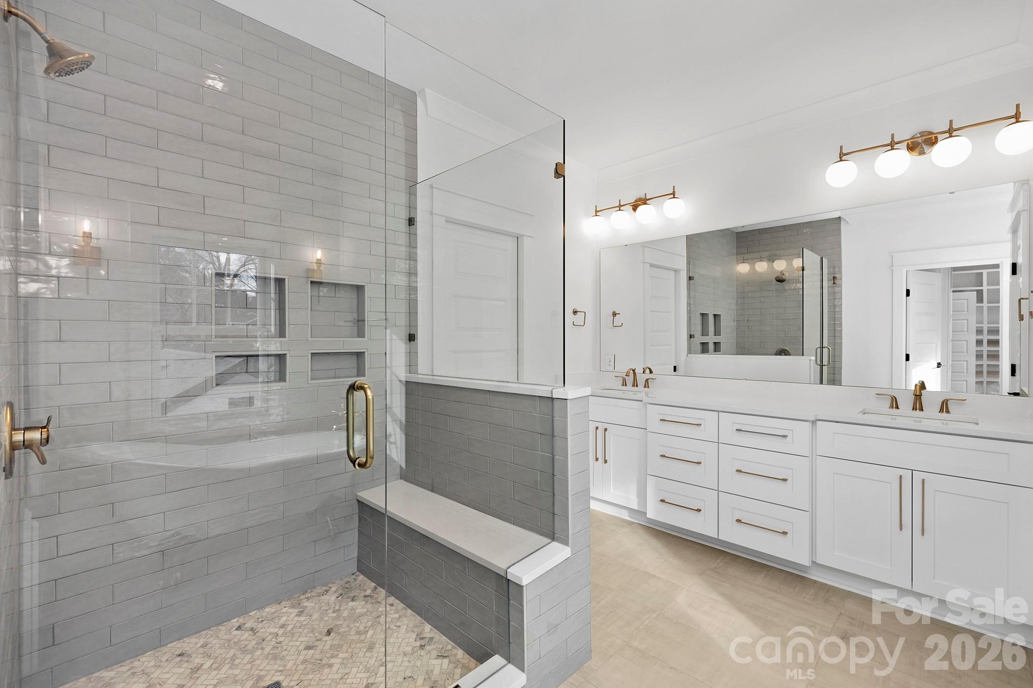 1817 S Mint Street Property Photo 21
