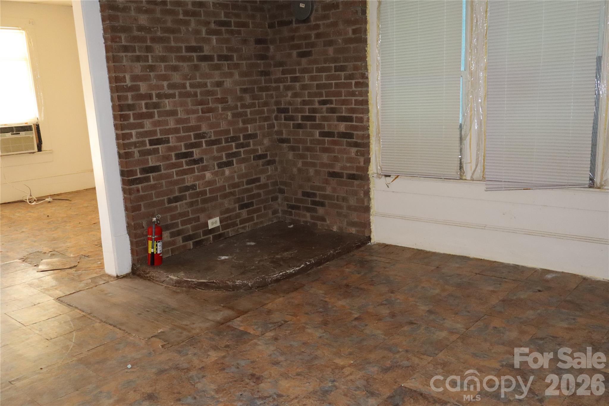 736 2nd Avenue Property Photo 7