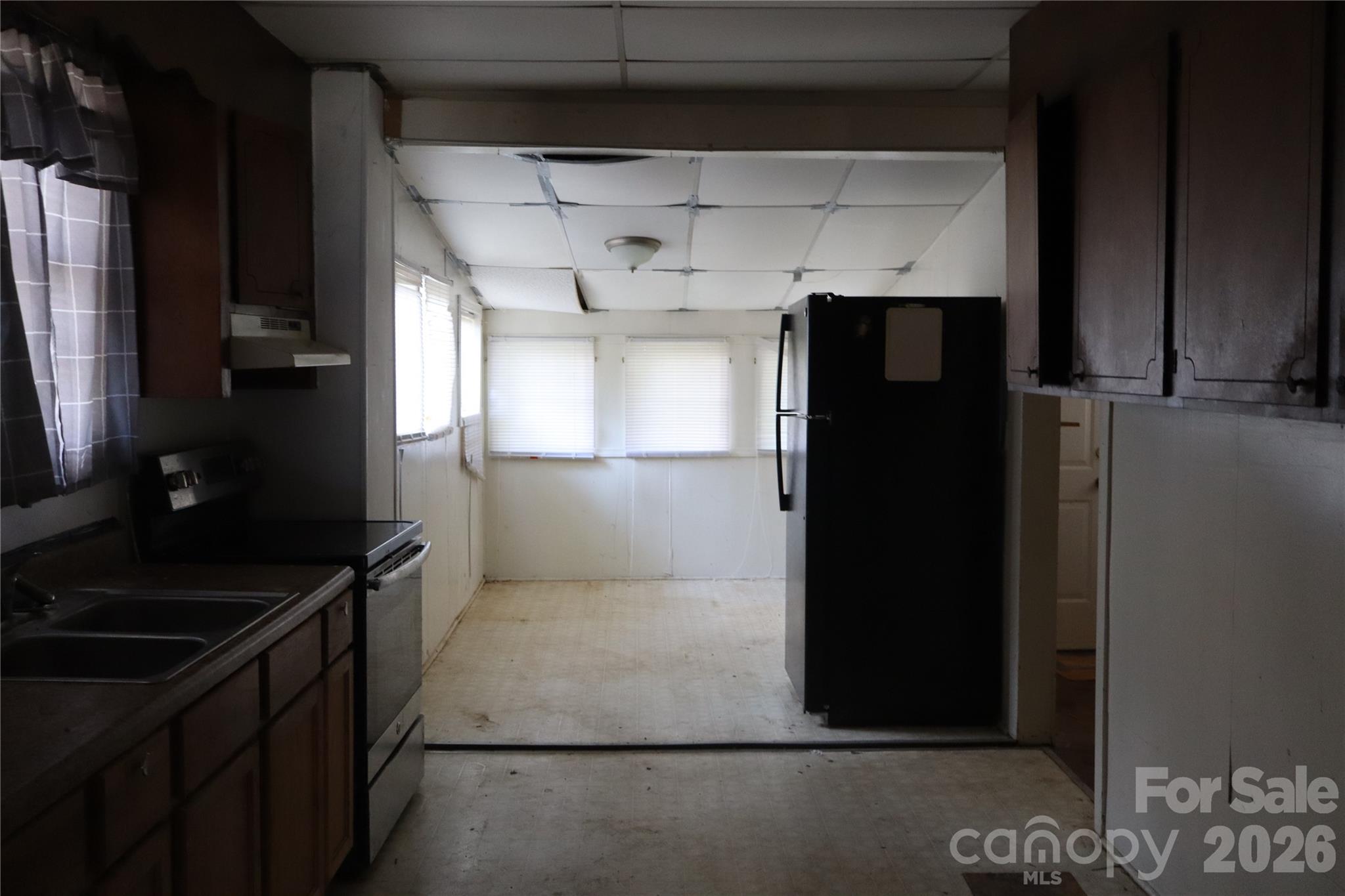 736 2nd Avenue Property Photo 8